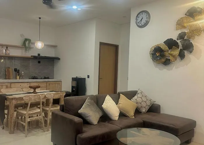 Stylish Villa, 2br ,great Value, Great Location ! *
