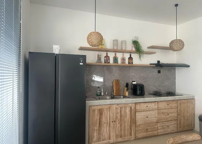 Stylish Villa, 2br ,great Value, Great Location ! *